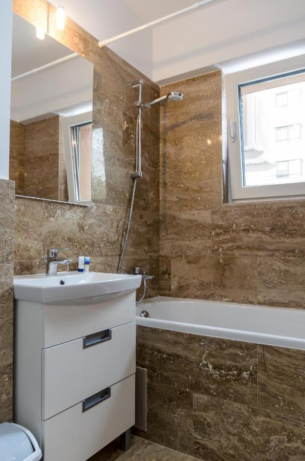 Luxury Apartments Newton By Glam Iasi Exterior foto